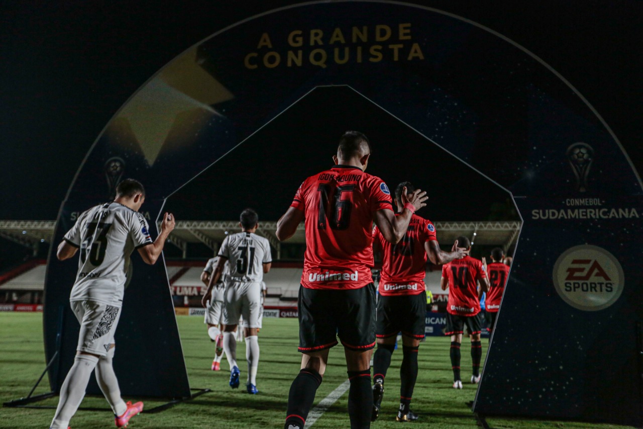 7C775BD0-2150-467E-AF24-D4E5E8B4920E