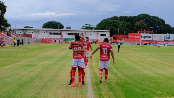 8387499C-4F97-41C2-8931-16B60983253D