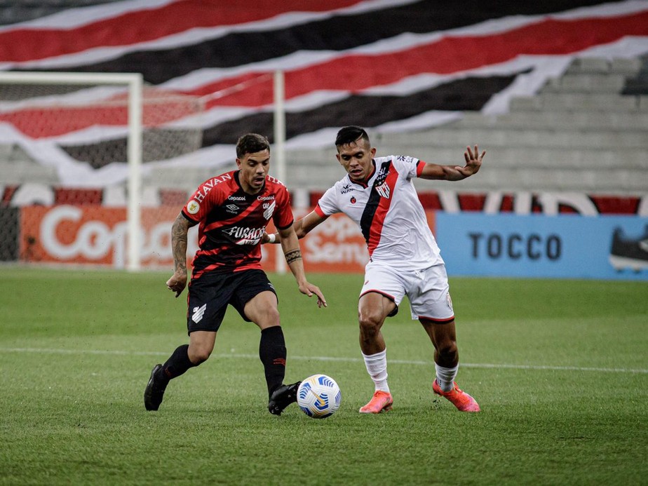 15D7A8E6-C27A-458B-AA30-E4298729E492