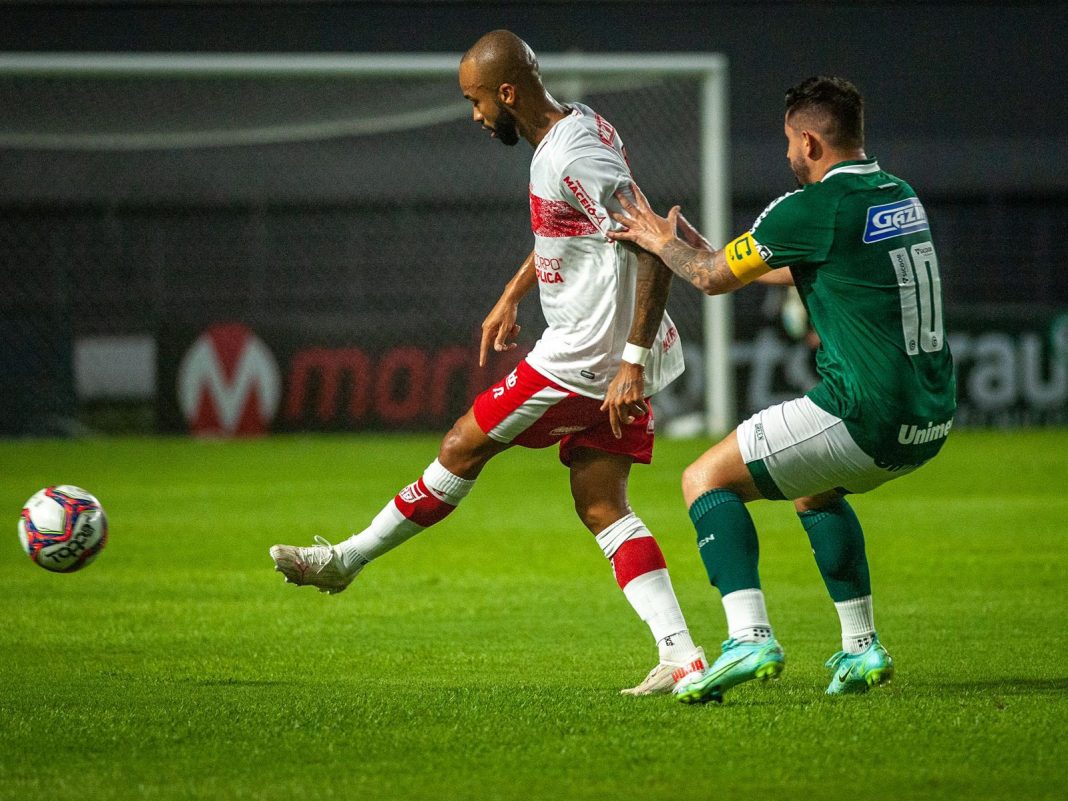 E_C_P13WYAAdhbg-1068x801