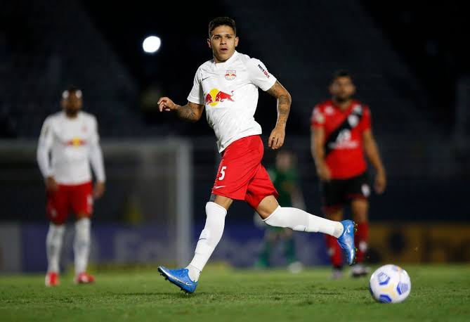 B1DAAA08-1C09-45C6-B425-F0995B7969AC