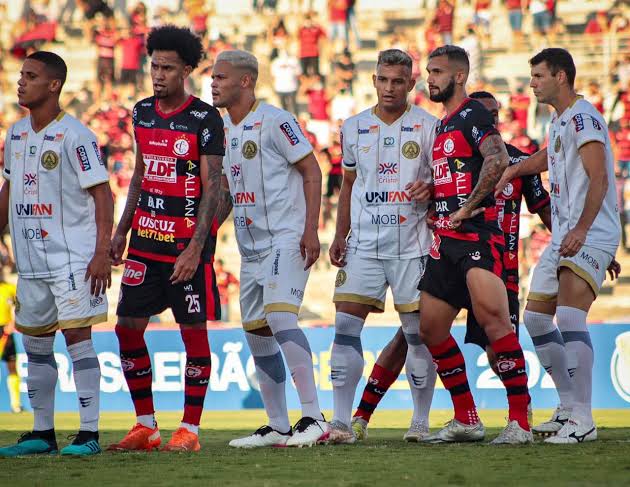 602C9B15-622A-4B59-AA26-7178F1627EB0