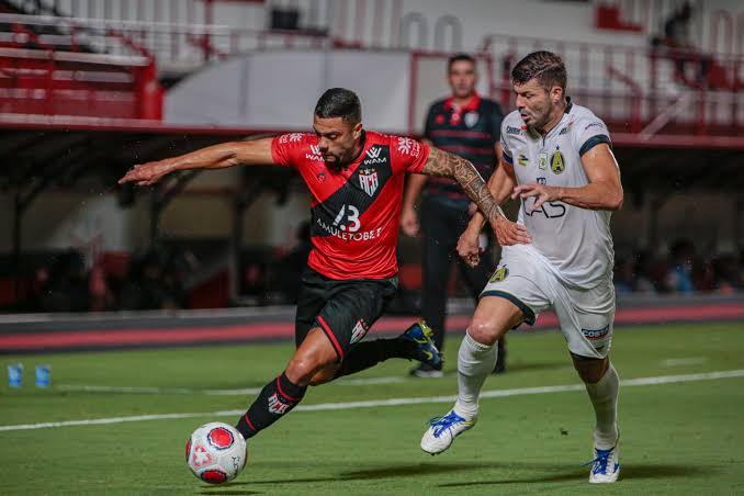 F0B69D3C-0967-4AB8-A484-CF6D640494BC