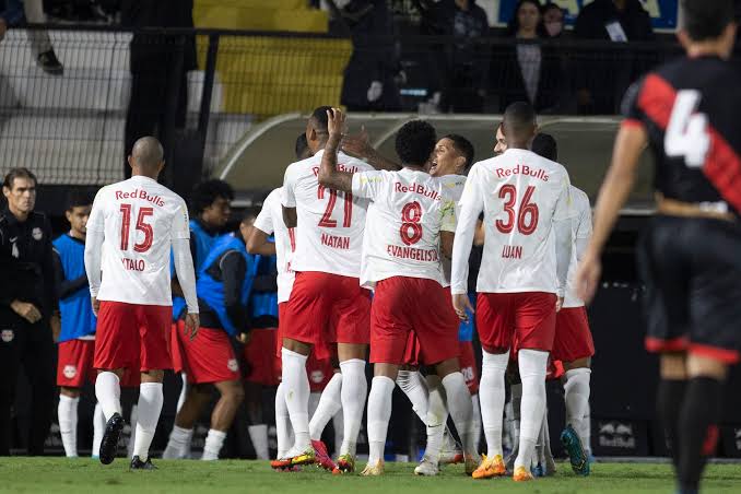 54ADE346-B832-4575-B332-A1E07ABC802D