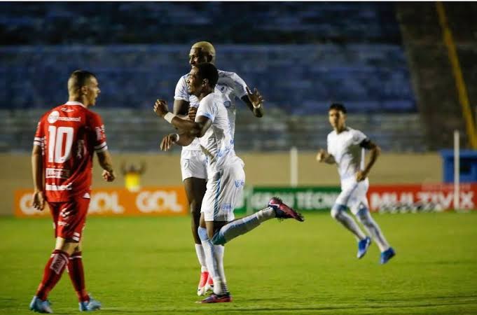 79DD8703-3E84-447A-B3C0-EA0381754231