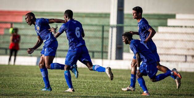 CE206BDD-2243-48A6-B031-9E16DF6CD018