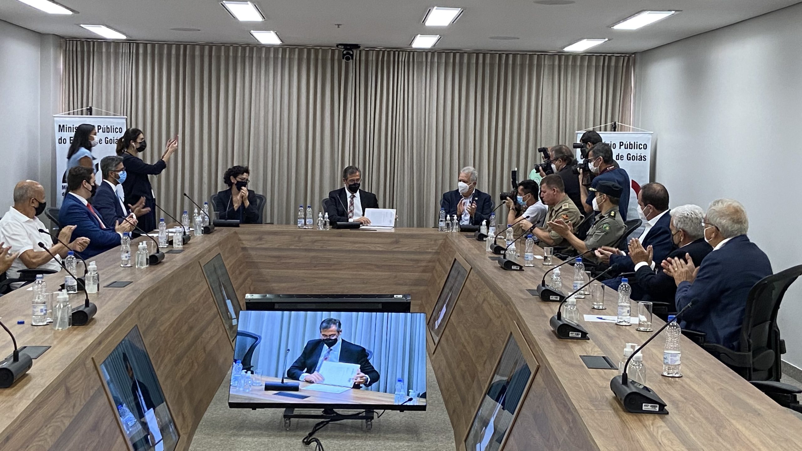 DB497ABB-0DC6-4575-B3DC-785558155550