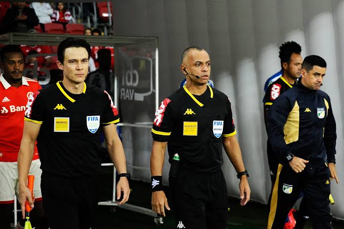 8C8B53C4-DF0F-4974-87C8-ADF640CAC1E9