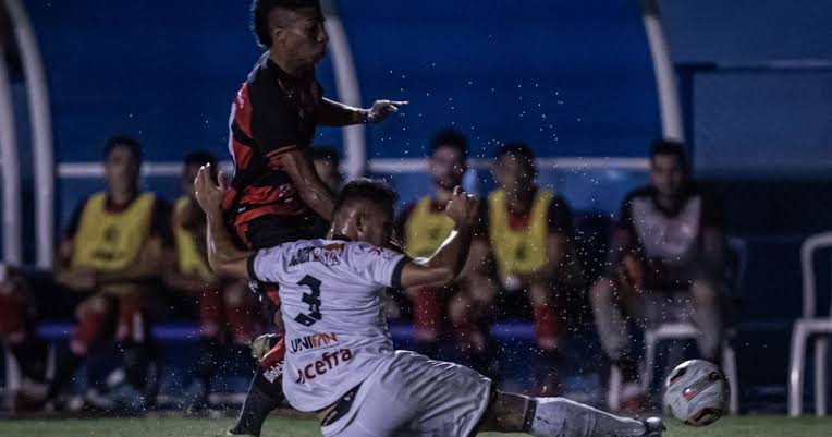 D51884AF-706B-429B-A228-786A8BF37B7C