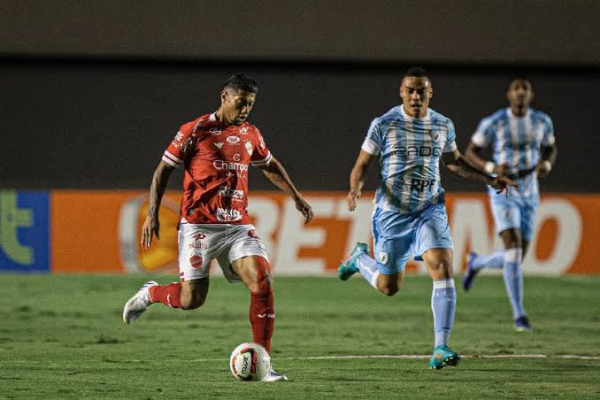 BF85A398-5BA9-4FFB-8828-BA0185F6B08C