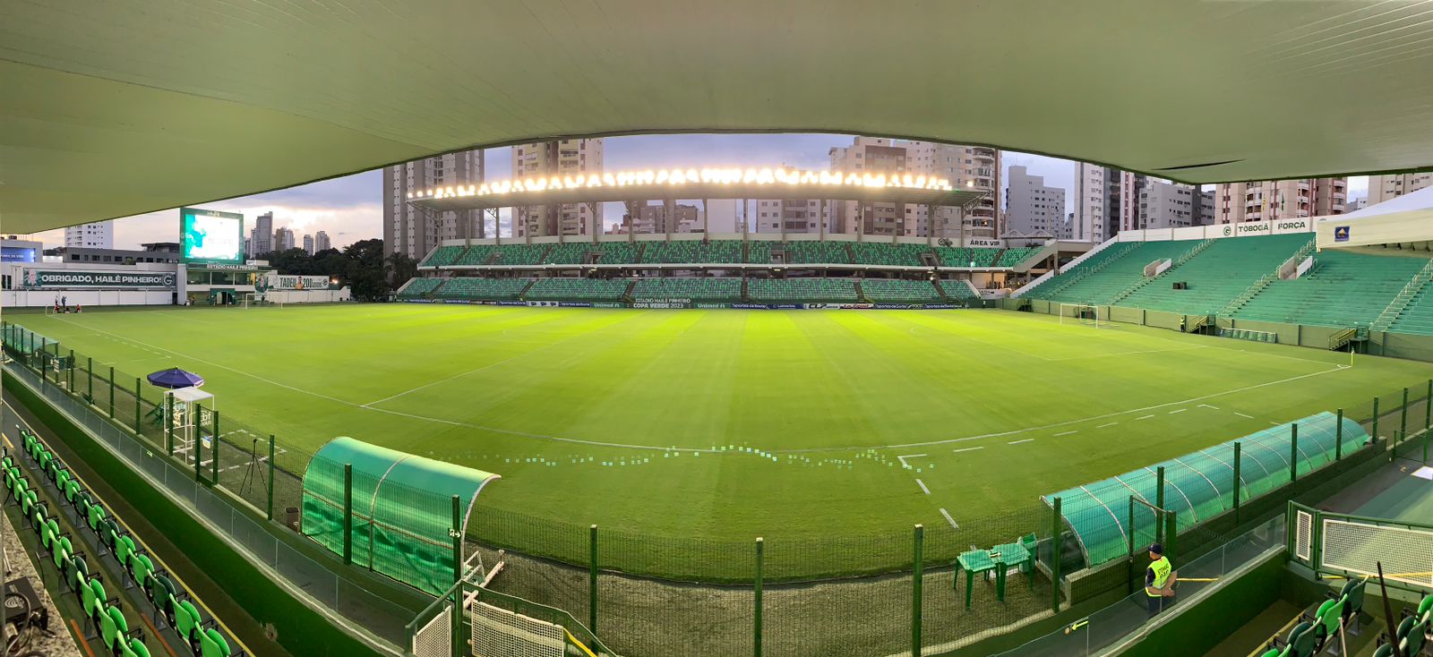 estádio hailé pinheiro