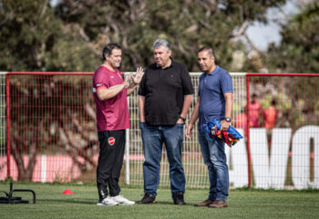 Alarcon Hugo Vila Nova