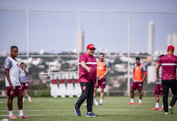 Guto Ferreira