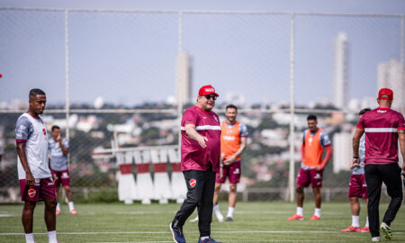 Guto Ferreira