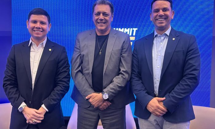 1º Summit Academia