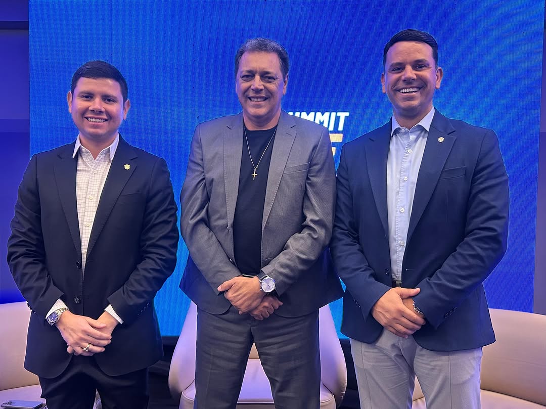 1º Summit Academia